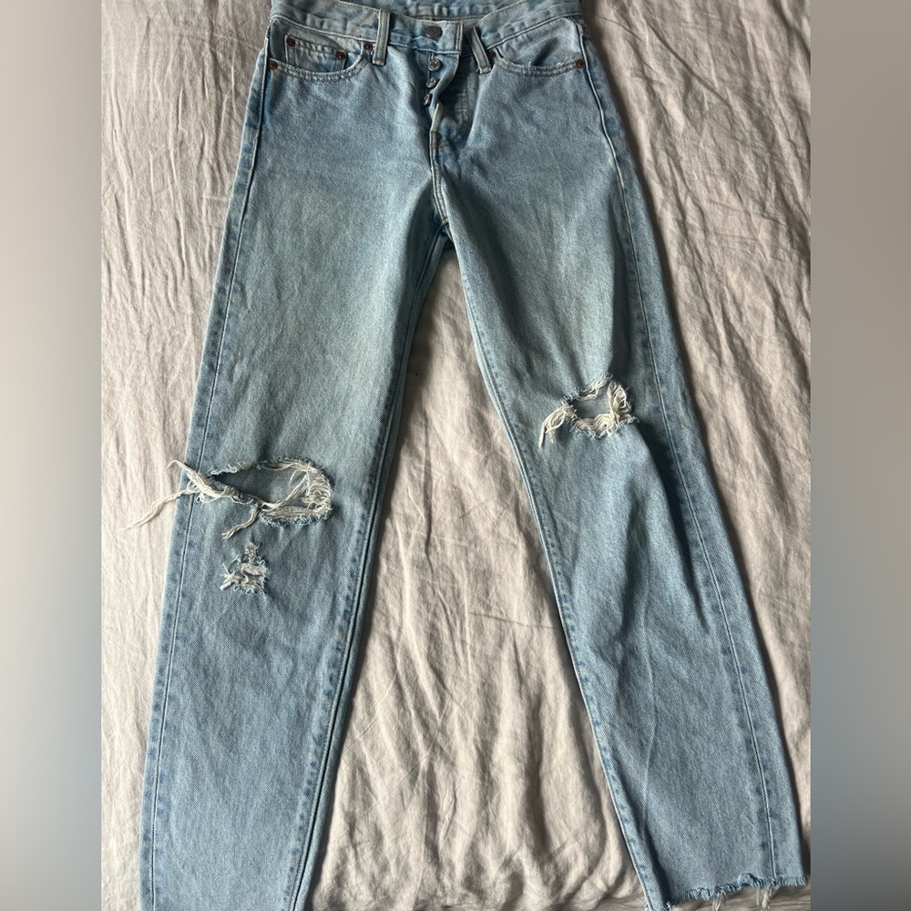 Levi’s ripped jeans